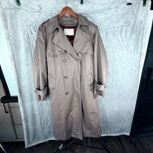 London Fog Towne Mens Trench Coat Size 42R Removable Lining Classic Taupe